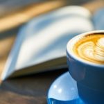 Café-Besuch mit dem Hund — so wird ein entspannter Aufenthalt daraus